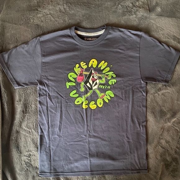 VOLCOM BOYS TSHIRT SIZE 14-LARGE - Picture 1 of 4